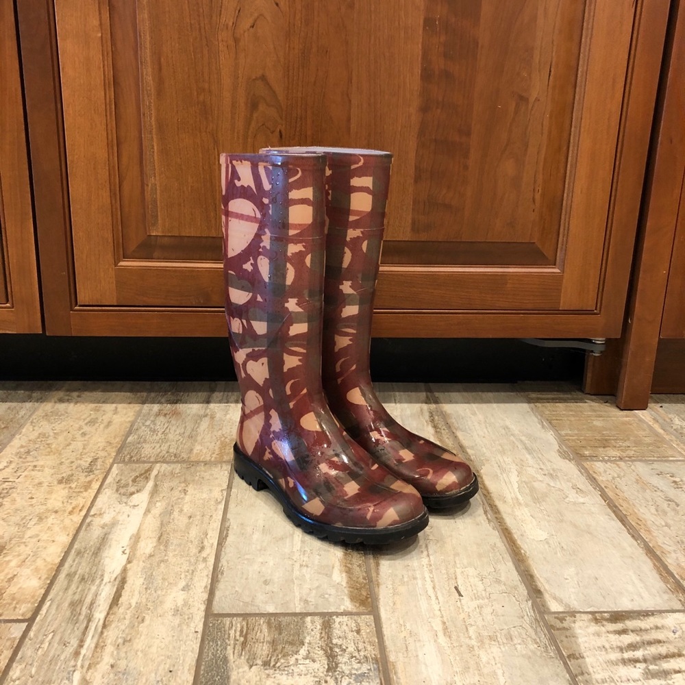 Burberry rain boots